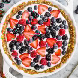 Greek Yogurt Pie with berries